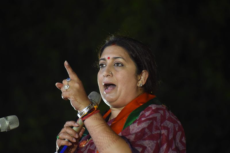 అంబర్పేట ఎన్నికల ప్రచారంలో పాల్గొన్న కేంద్రమంత్రి స్మృతీ ఇరానీ ( ఫోటోలు)