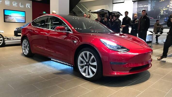 Elon Musk tweets Tesla coming to India in 2019 Elon Musk tweets Tesla coming to India in 2019