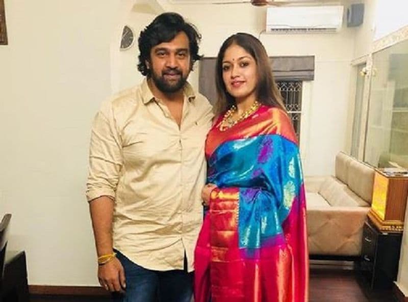 ಚಿರಂಜೀವಿ ಸರ್ಜಾರನ್ನು ಮಗುವಿನಲ್ಲಿ ಕಾಣಲು ಬಯಸುತ್ತಿದ್ದಾರೆ ಸರ್ಜಾ ಕುಟುಂಬದವರು. ಈ ಮಾತನ್ನು ಅರ್ಜುನ್ ಸರ್ಜಾ ಕೂಡ ವಿಡಿಯೋ ಮೂಲಕ ತಮ್ಮ ಆಶಯವನ್ನು ಹಂಚಿಕೊಂಡಿದ್ದರು.