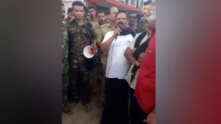 rss leader uses police mike to address devotees in sabarimala rss leader uses police mike to address devotees in sabarimala