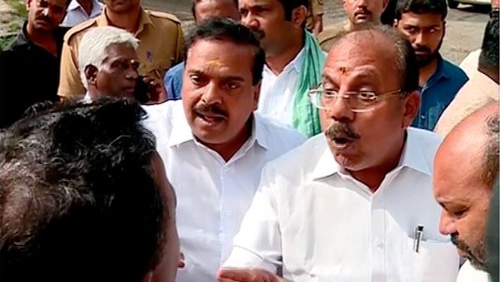 bjp and police clashes in nilakkal bjp and police clashes in nilakkal