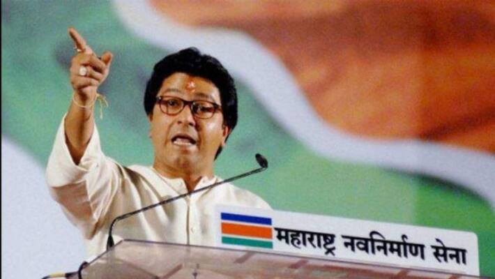 Maharashtra : MNS workers attack hotel staff for not playing Marathi songs Maharashtra : MNS workers attack hotel staff for not playing Marathi songs