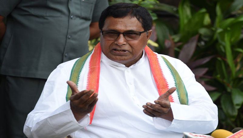 ఈ స్థానం నుండి కాంగ్రెస్ పార్టీ అభ్యర్ధిగా సీనియర్ నేత, మాజీ మంత్రి జానారెడ్డి పోటీ చేస్తున్నారు. జానారెడ్డి ఇప్పటికే ప్రచారాన్ని ప్రారంభించారు.