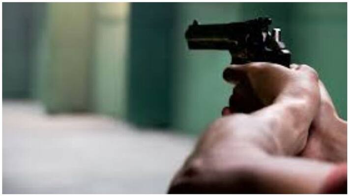 mother shooted her own child aged 3 yrs mother shooted her own child aged 3 yrs