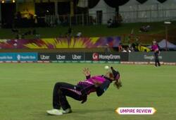 Suzie Bates' perfect juggling catch to dismiss Ashleigh Garden at Women's World T20