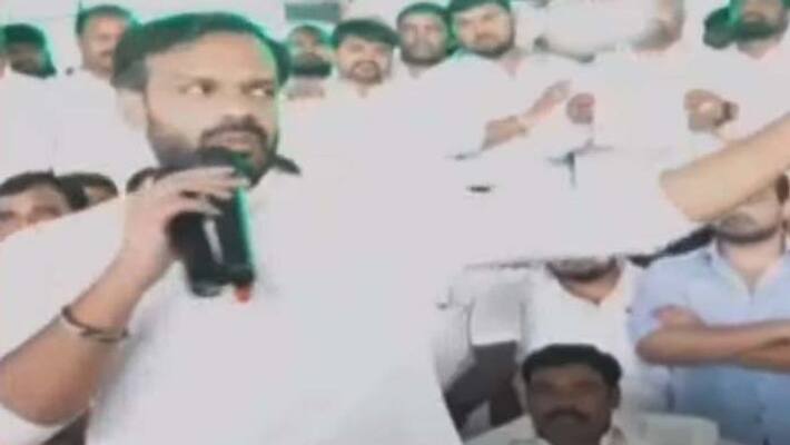 congress leader karthik reddy strike at shamshabad office congress leader karthik reddy strike at shamshabad office