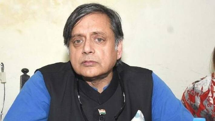 Tharoor mocks Sangh Parivar in Valentine Day tweet Tharoor mocks Sangh Parivar in Valentine Day tweet