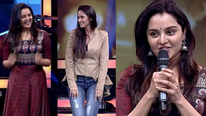 Manju Warrier and Simran Dance at JFW awards 2018 Manju Warrier and Simran Dance at JFW awards 2018