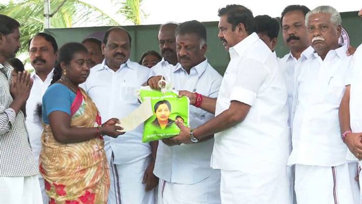 Gaja cyclone damage....CM Edappadi announces relief funds Gaja cyclone damage....CM Edappadi announces relief funds