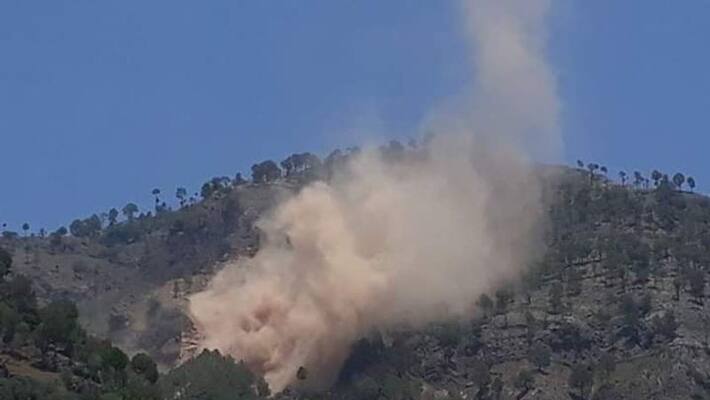 Pakistan violates ceasefire along LoC in Poonch of Jammu and Kashmir Pakistan violates ceasefire along LoC in Poonch of Jammu and Kashmir