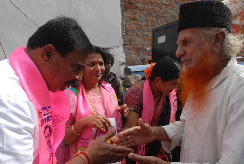 kharathabad trs candate danam nagender took the election campaign