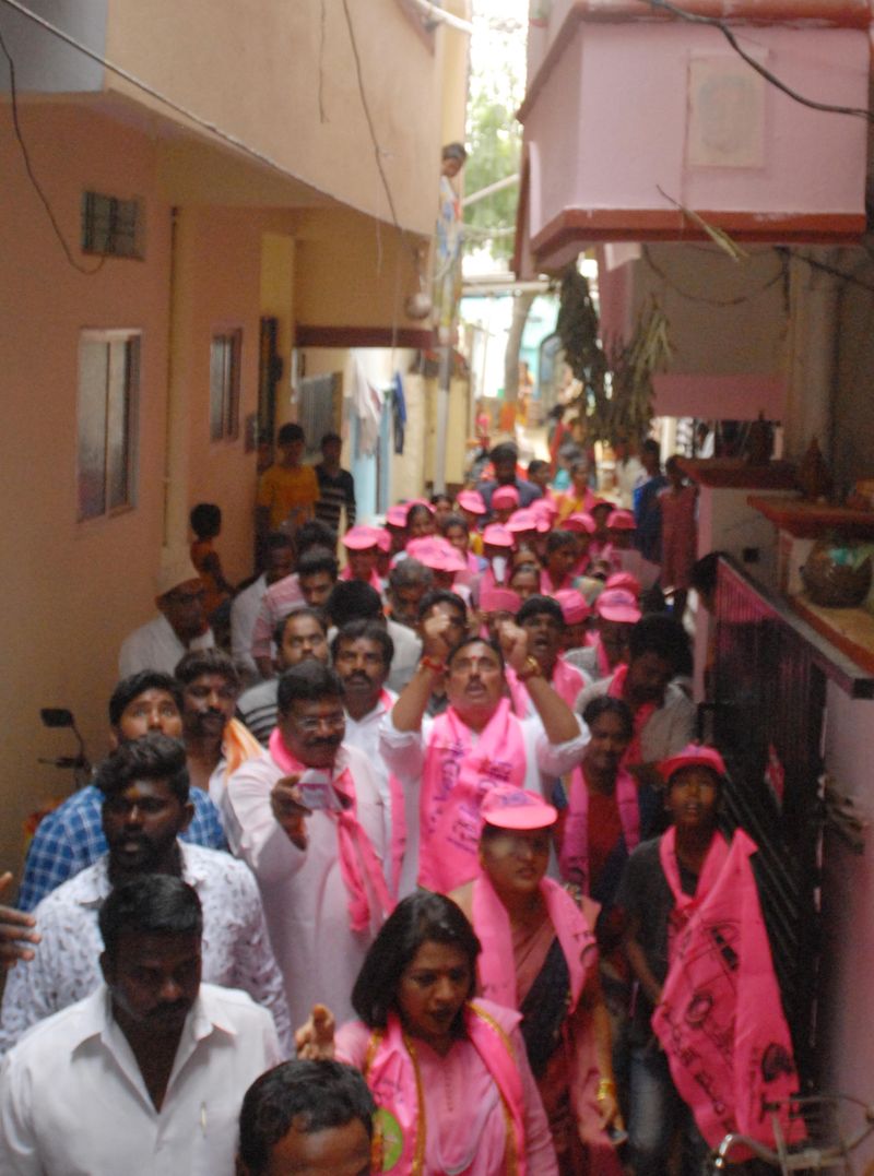 kharathabad trs candate danam nagender took the election campaign