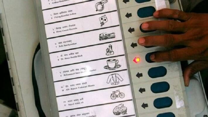 evm using in india can be hacked claims tech expert hari k prasad evm using in india can be hacked claims tech expert hari k prasad
