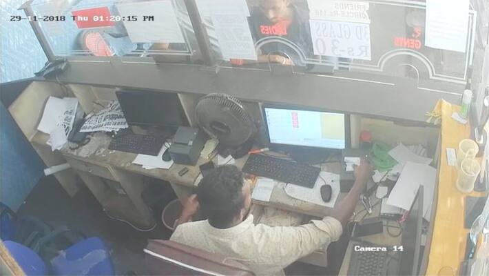 Daylight mobile theft caught on cctv Daylight mobile theft caught on cctv