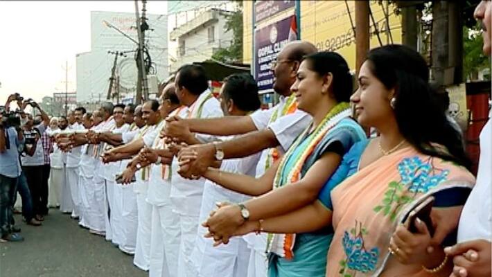 congress protest over metro works delay congress protest over metro works delay