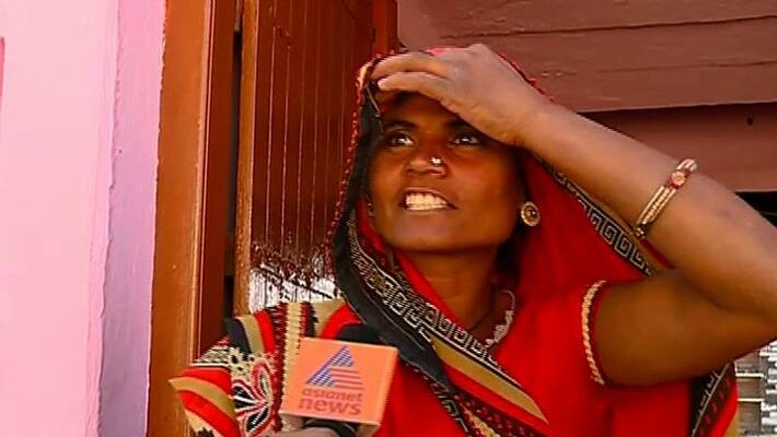 Rajasthani womens against vasundara raje Rajasthani womens against vasundara raje