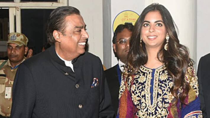 Manish Malhotra to dress Ambanis staff Manish Malhotra to dress Ambanis staff