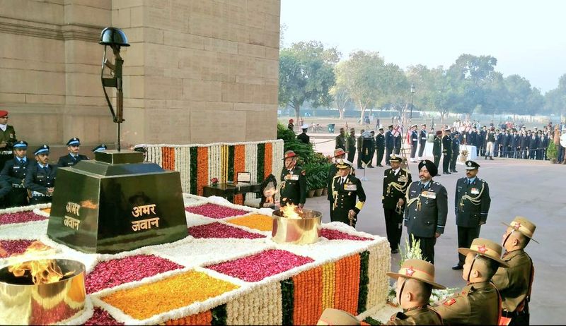 "On Navy Day, my good wishes to all men and women of the Indian Navy. Nation is proud of your commitment to protecting our maritime frontiers, securing our trade routes, and providing assistance in times of humanitarian emergencies," President Ram Nath Kovind tweeted.