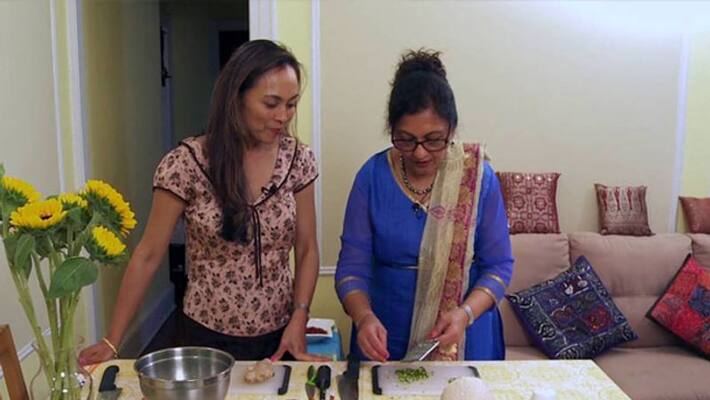 yamini joshi indian lady who teaches indian cooking at new york city yamini joshi indian lady who teaches indian cooking at new york city