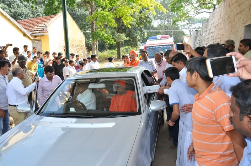 tumkur siddaganga swamiji to be treated in rela hospital chennai