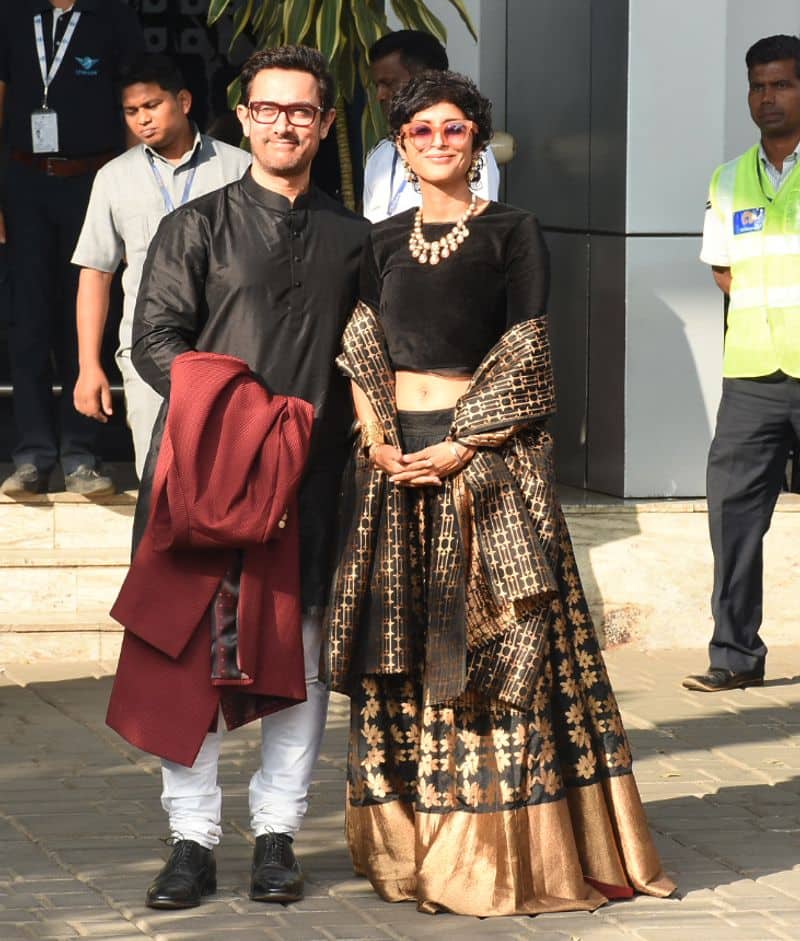 अभिनेता आमिर खान और उनकी पत्नी किरण राव  पहले ही शादी के माहौल में रंगे नजर आए।