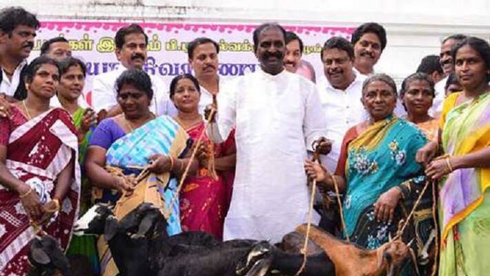 vairamuthu gave Goats to delta people vairamuthu gave Goats to delta people
