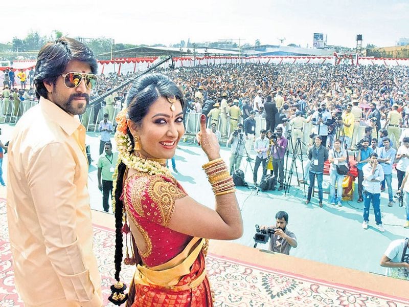 This is what Radhika Pandit thought about Yash during their first meeting-snj