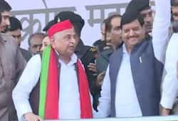 Opposition all party leaders call to Shivpal for meeting, Akhilesh keep distance from unity