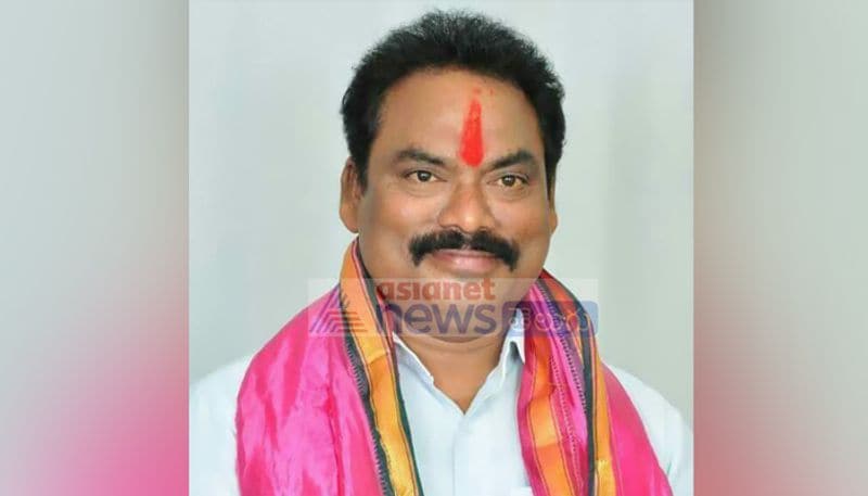trs party flag hosting ceremony in manukonduru, choppadandi