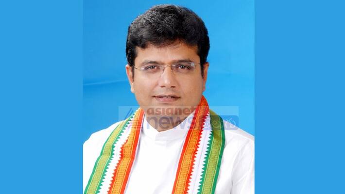 former Minister Sridhar Babu Reacts on Telangana Congress leaders Comments former Minister Sridhar Babu Reacts on Telangana Congress leaders Comments