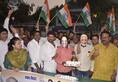 congress workers sell tea wearing prime-minister-narendra-modi-and-amit-shah mask, Smirit Irani furious
