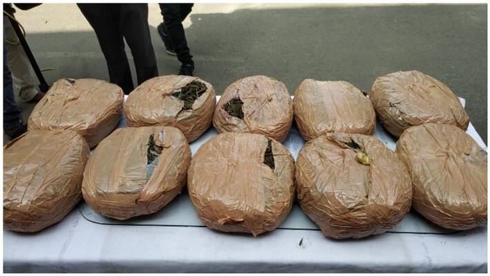 Sri Lankan navy has slaughtered 2 billion ice-cream smugglers Sri Lankan navy has slaughtered 2 billion ice-cream smugglers