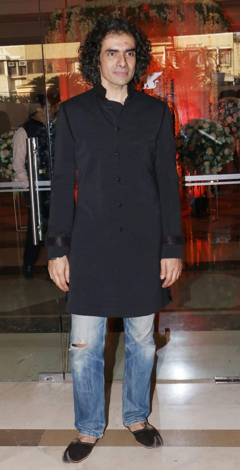 Filmmaker Imtiaz Ali also attended the producer Dinesh Vijan's wedding in his usual casual avatar.