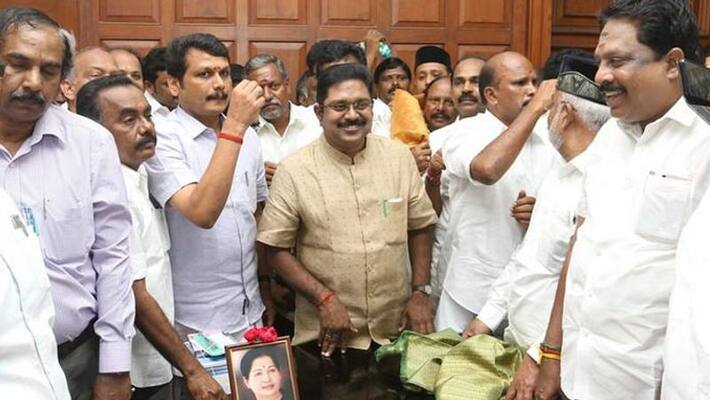ttv Dhinakaran who party for Senthil Balaji ttv Dhinakaran who party for Senthil Balaji