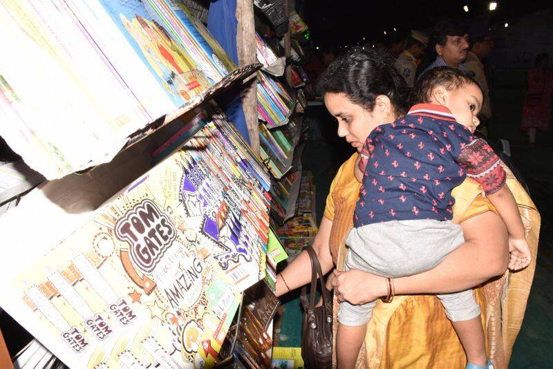 Vice President Venkaiah Naidu inaugurates Hyderabad book fair