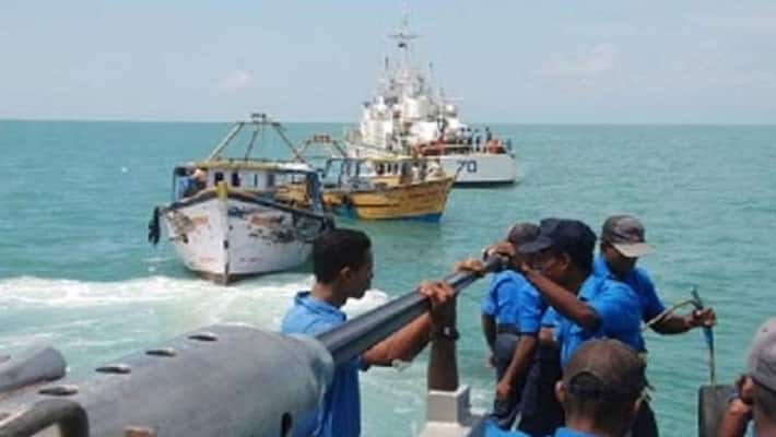 Tamil Nadu fishermen 8 people arrested Tamil Nadu fishermen 8 people arrested