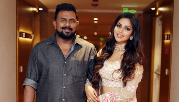 amalapaul clear the manager pradeep kumar controversy
