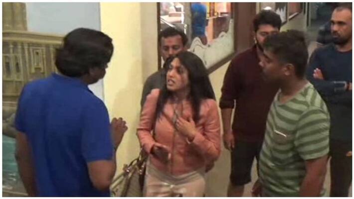 actress fights lodge owner actress fights lodge owner