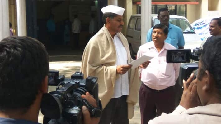 Ambidant case: Activists demand explanations from CCB Chief, submit memo Ambidant case: Activists demand explanations from CCB Chief, submit memo