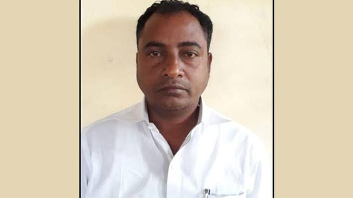 AIADMK leader Scythe cut AIADMK leader Scythe cut