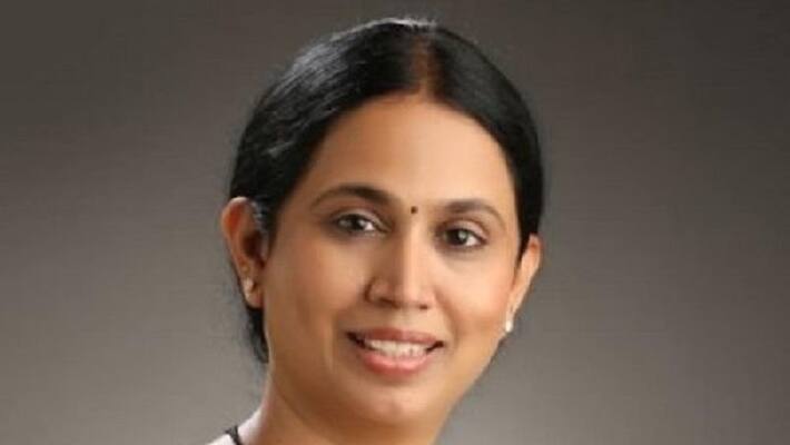 Lakshmi Hebbalkar Visits Flood Affected Areas in Gokak Lakshmi Hebbalkar Visits Flood Affected Areas in Gokak