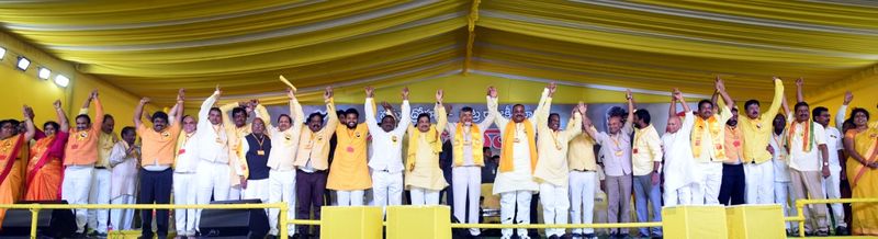శ్రీకాకుళంలో ధర్మ పోరాట దీక్ష