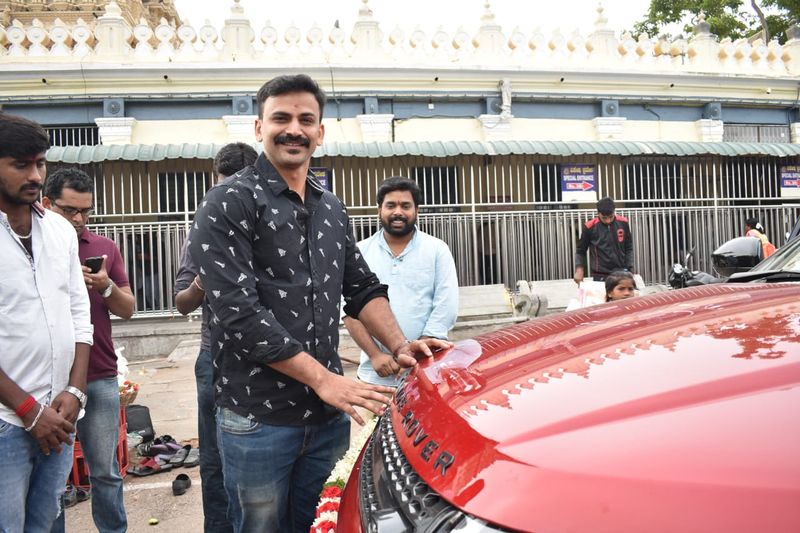 ಅಭಿಮಾನಿಗಳ ಪ್ರೀತಿ ಹೀಗೆ ಇರಲಿ ಎಂದ ನಟ ಧನಂಜಯ್