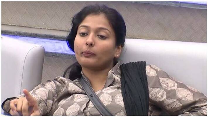 bigboss gayathi against ladies go to sabarimalai bigboss gayathi against ladies go to sabarimalai