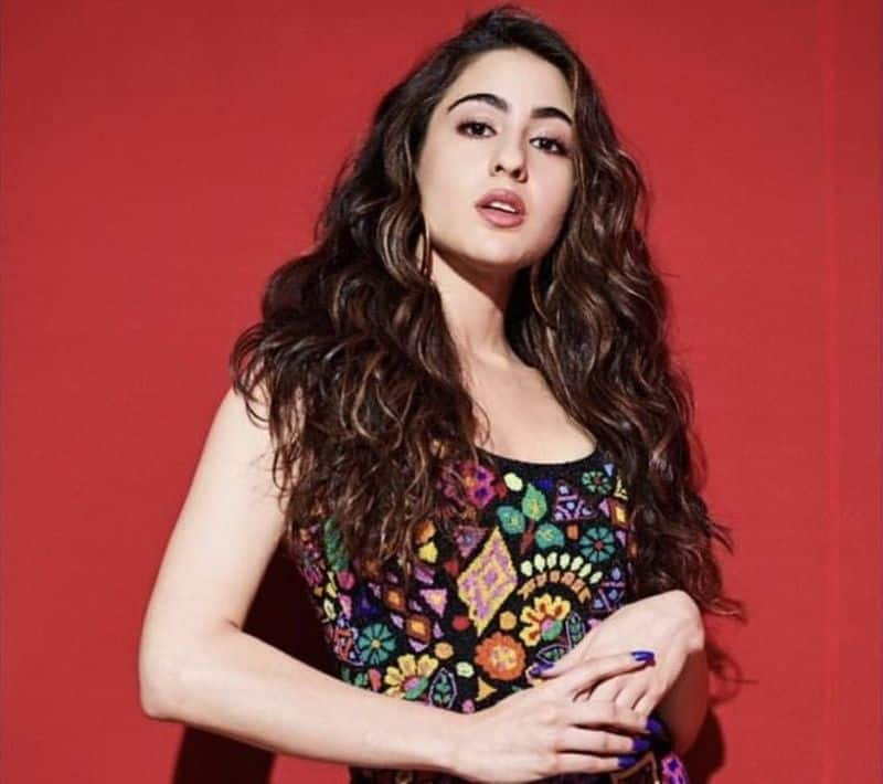 Sara Ali Khan impressed critics and audience with her debut film Kedarnath. She is already set to end the year with a big band in her second movie Simmba will be released on December 28.