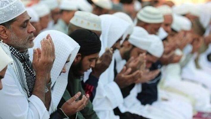 Ensure Muslim employees dont offer prayers in parks..UP Ensure Muslim employees dont offer prayers in parks..UP