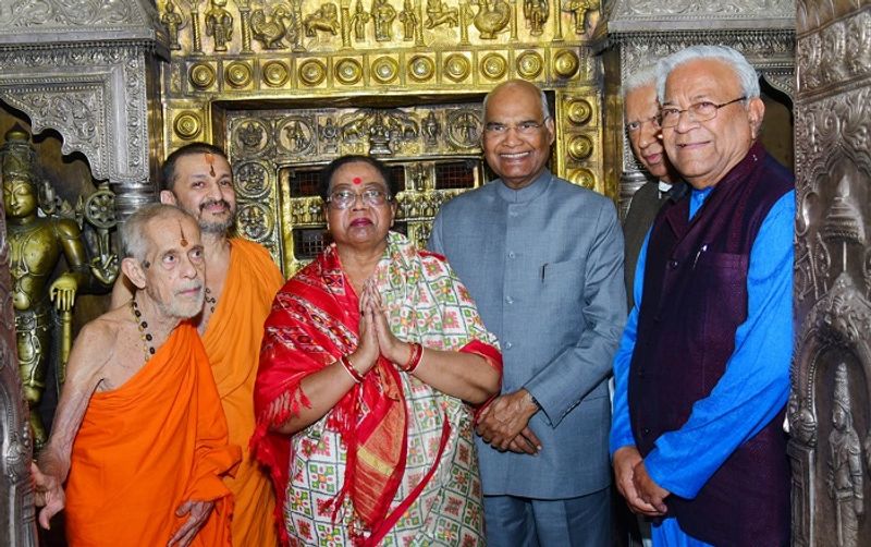 ಕೃಷ್ಣ ದರ್ಶನದ ನಂತರ ಎಲ್ಲರೂ ಒಟ್ಟಿಗೆ ಕಾಣಿಸಿಕೊಂಡಿದ್ದು ಹೀಗೆ
