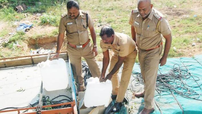 Rs.50 lakh Spirits seized with Larry Rs.50 lakh Spirits seized with Larry