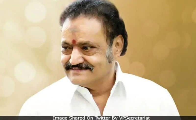 Nandamuri Harikrishna, Jr NTR’s father and popular actor-politician, died in a fatal car accident while he was travelling to attend a wedding.