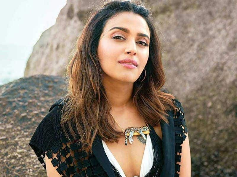 Swara Bhaskar played a woman undergoing a divorce in Veere Di Wedding, which also featured Sonam Kapoor and Kareena Kapoor. Swara had a brush with trouble over a self-pleasuring scene in the movie. While Swara received a lot of backlash on social media, the actor shared that she expected to get trolled and took on the negativity like a boss.